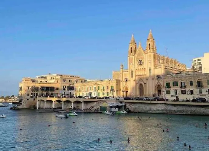 Wanderlust 2 Feriehus Sliema