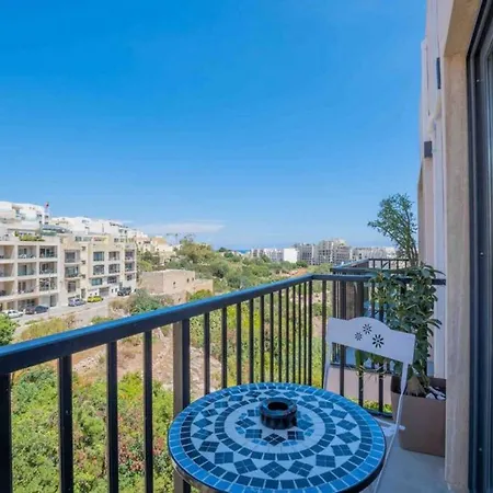 Wanderlust 2 * Sliema